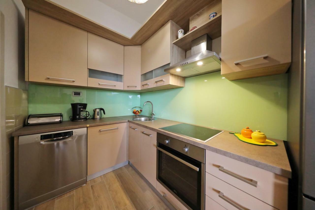 Rose Apartment